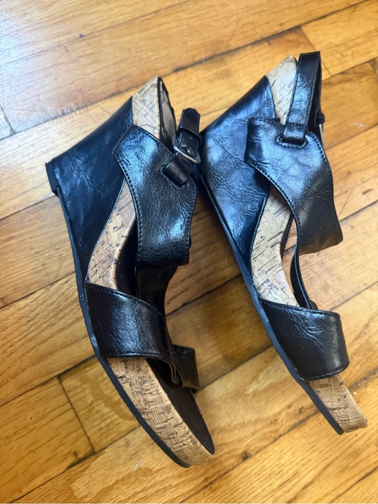 AEROSOLES Shoes - AEROSOLES Black Women's Slingback Sandals